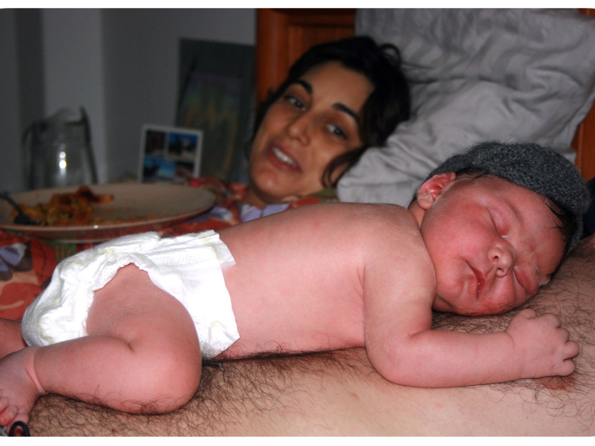 Escuchando a mamá-bebé